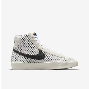 Nike Blazer Mid ‘77